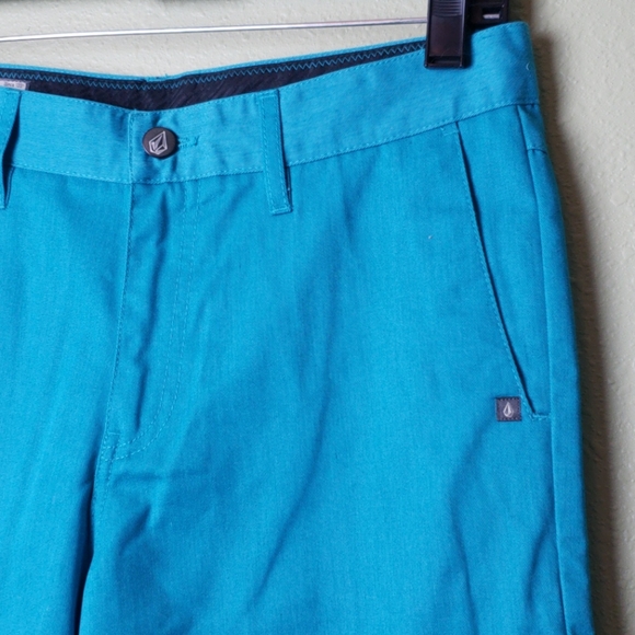 NWOT - Volcom Shorts - Picture 2 of 5